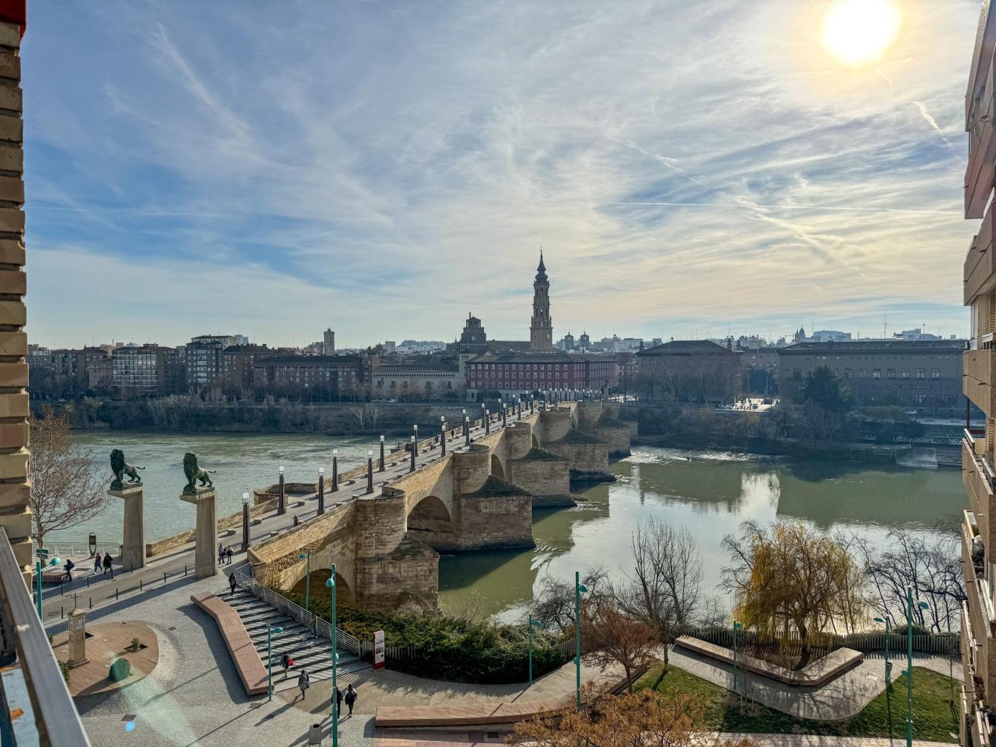 El Puente Del Pilar Comotucasa 사라고사 외부 사진
